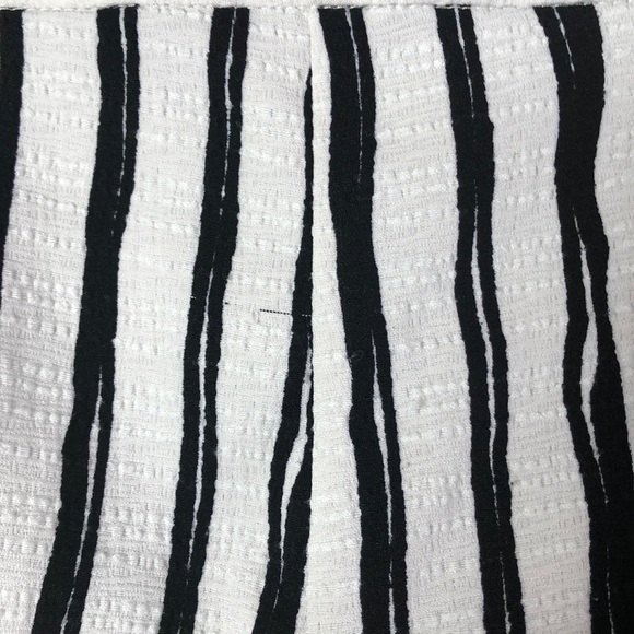 Lucid-Pink Belt Tie Pockets Shorts Medium - Picture 3 of 10